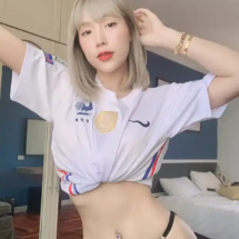 Ploy Orada (37) ช่องทางการติดตาม Ploy Orada