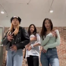 Ahyeon Babymonster (21) Ahyeon Babymonster (21)