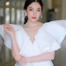 Bella Ranee (25)