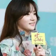 Song Ha Yoon (22) Song Ha Yoon (22)