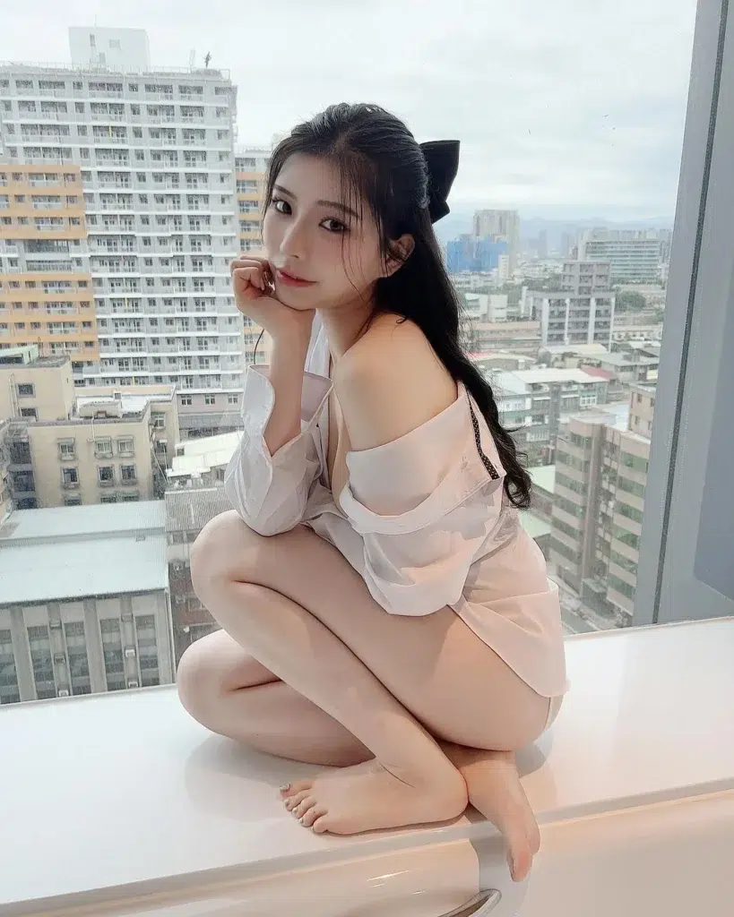 เปิดวาร์ป Rei คามิกิ และช่องทางการติดตาม