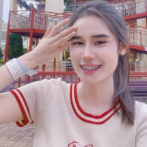 apisara_f47 (27) apisara_f47 (27)