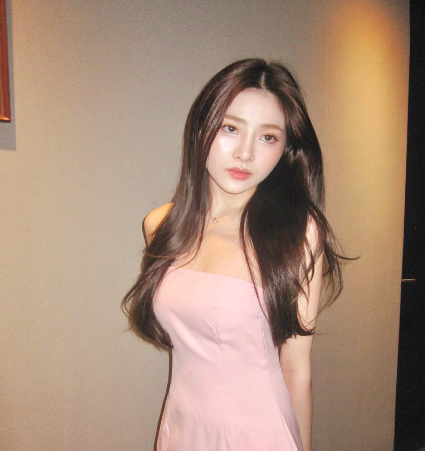 เปียโน ณิชาภัทร เน็ตไอดอลสาวหน้าหมวย คนคุย คนใหม่ของ นิกกี้ ณฉัตร 20