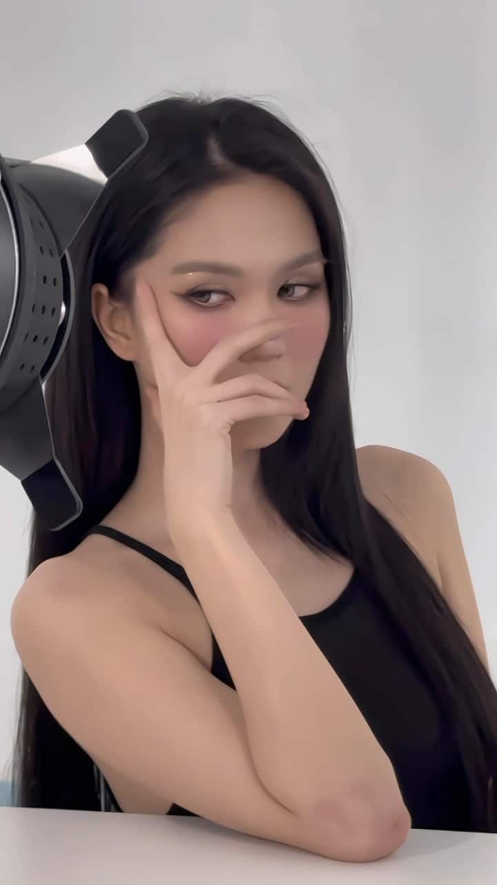 Ngoc Trinh นางแบบสาวเวียดนามสวยแซ่บ ดีกรีระดับแชมป์เวทีนางงาม 16