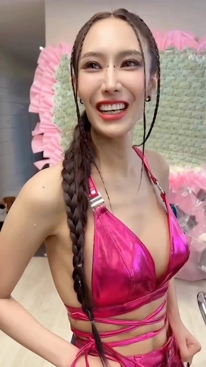 เด็บบี้ บาซู นักร้องตัวแม่สุดแซ่บ ยุค 90 สวย หุ่นเซ็กซี่สุดว้าว 3