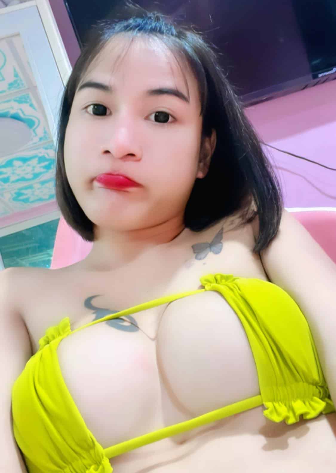 น้องตี้เด็ด สาวสวยเน็ตไอดอลหน้าเด็ก กับผลงานสาย 18+ สุดยั่ว 43