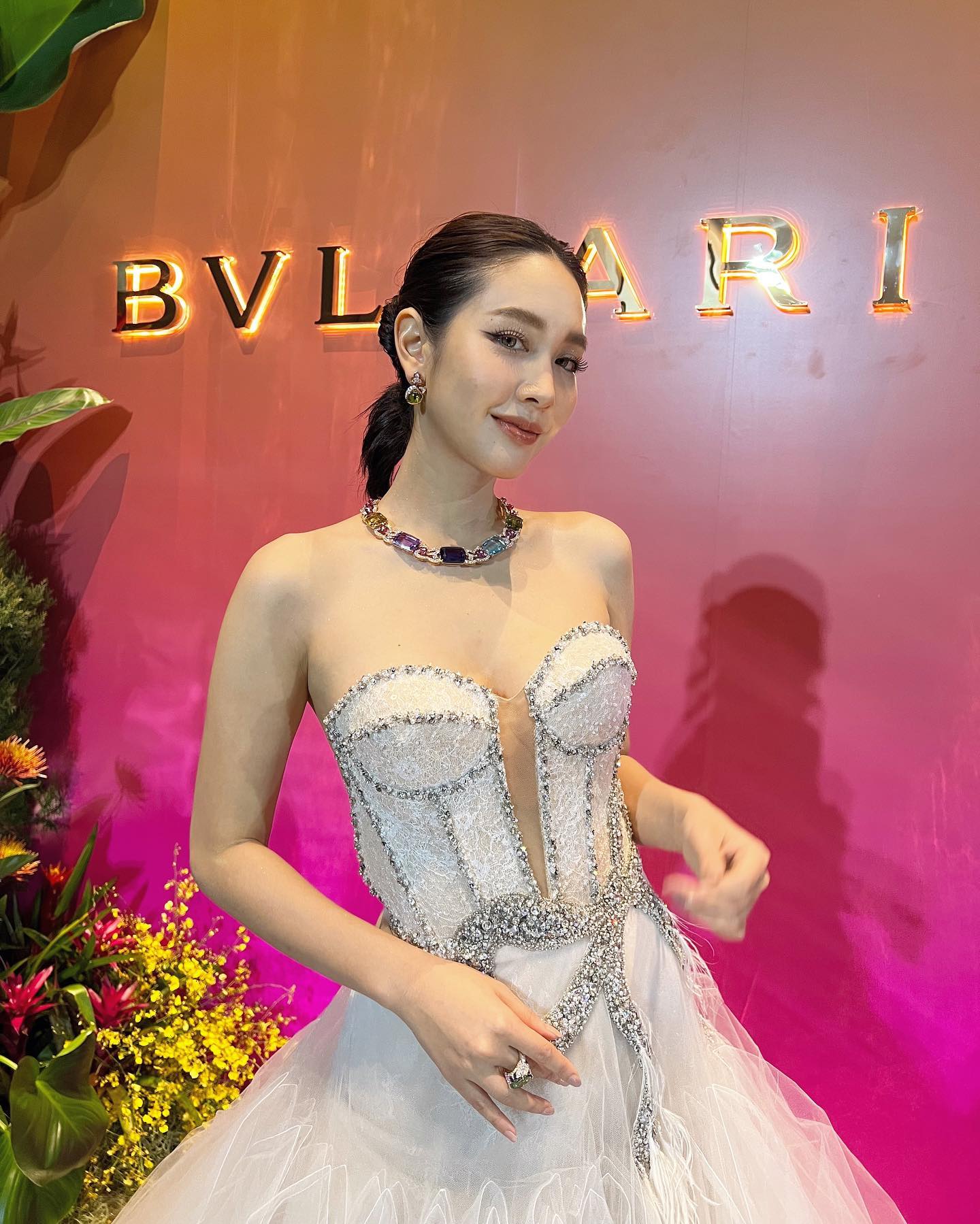 มิน พีชญา ดาราสาวสวย ไฮโซภาคอีสาน ทายาทธุรกิจก่อสร้างร้อยล้าน 4