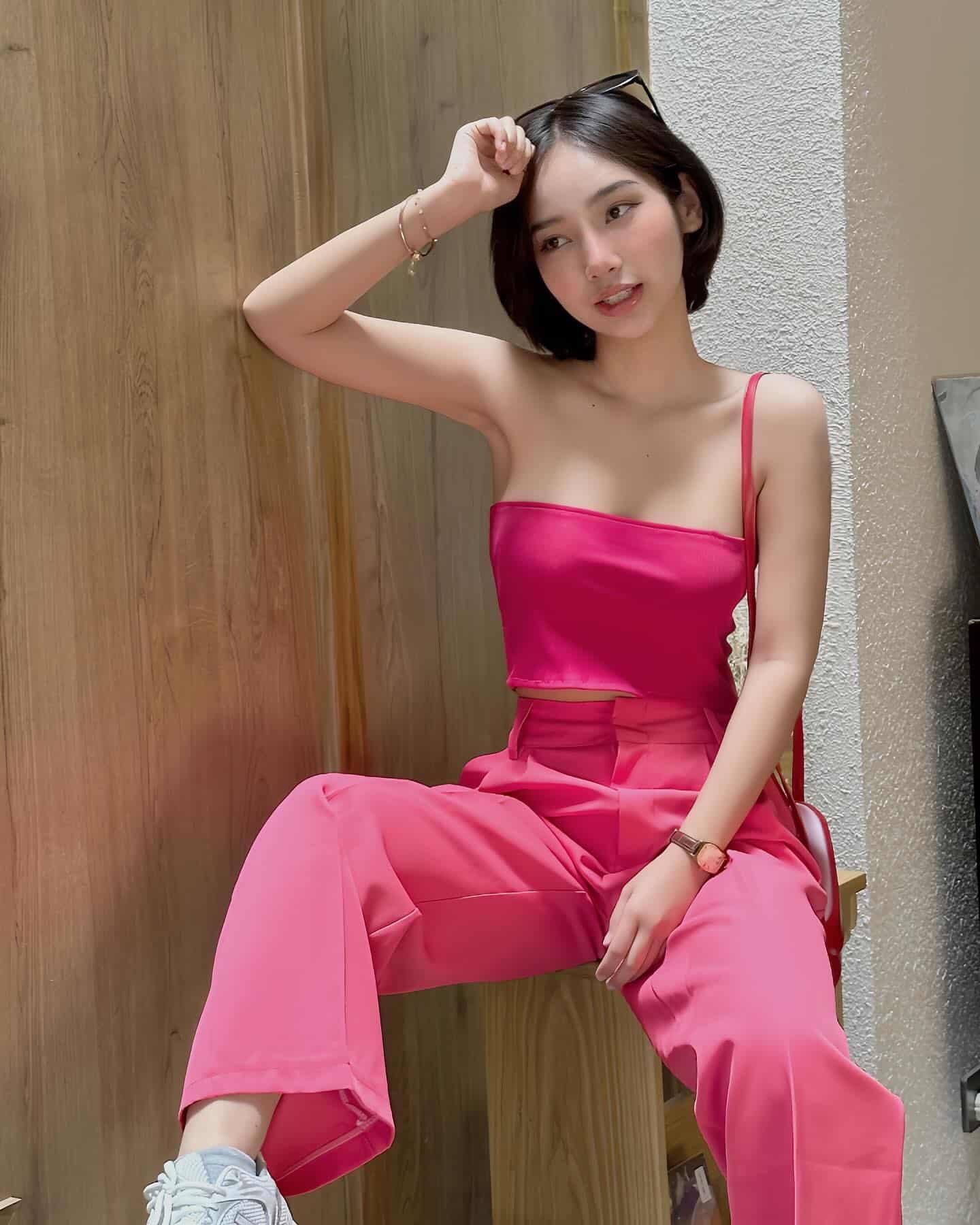 น้องยูนิจัง OnlyFans สาวผมสั้น สายแดนซ์ ดีกรีดาวติ้กตอก 31