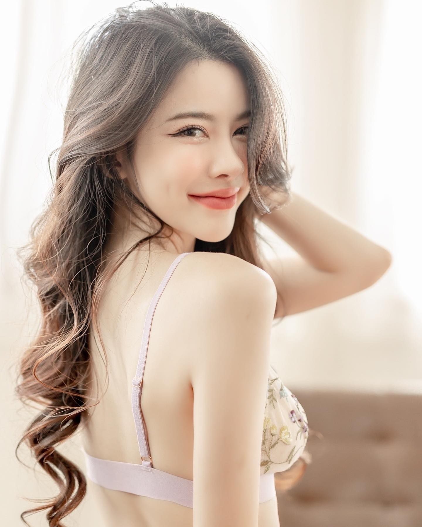 ปุยฝ้าย อมลรดา นางแบบ CupE สวยเซ็กซี่ แซ่บ จาก โหนกระแส 10