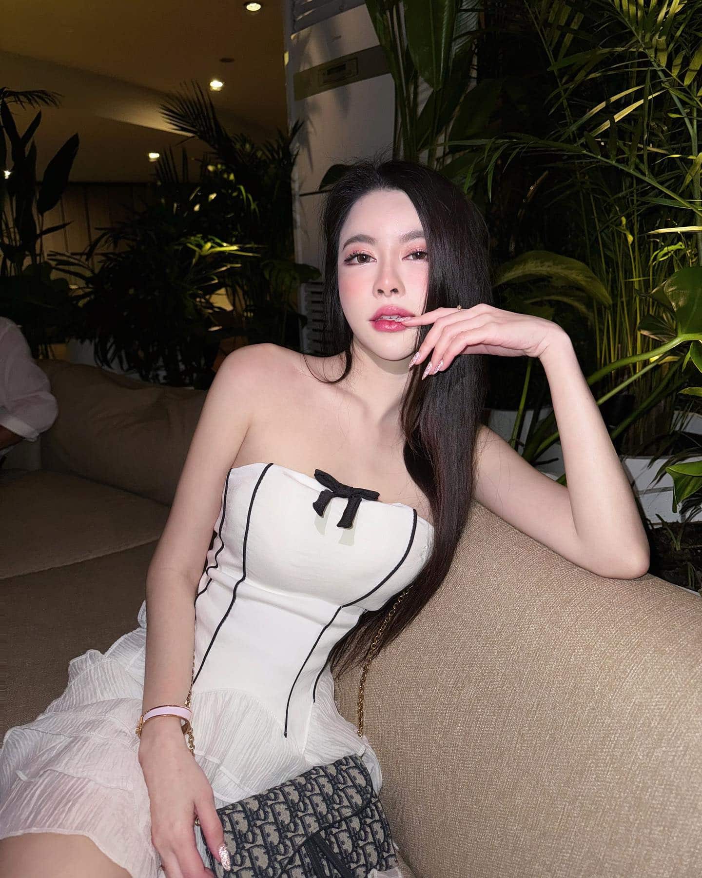 ปุยฝ้าย อมลรดา นางแบบ CupE สวยเซ็กซี่ แซ่บ จาก โหนกระแส 14