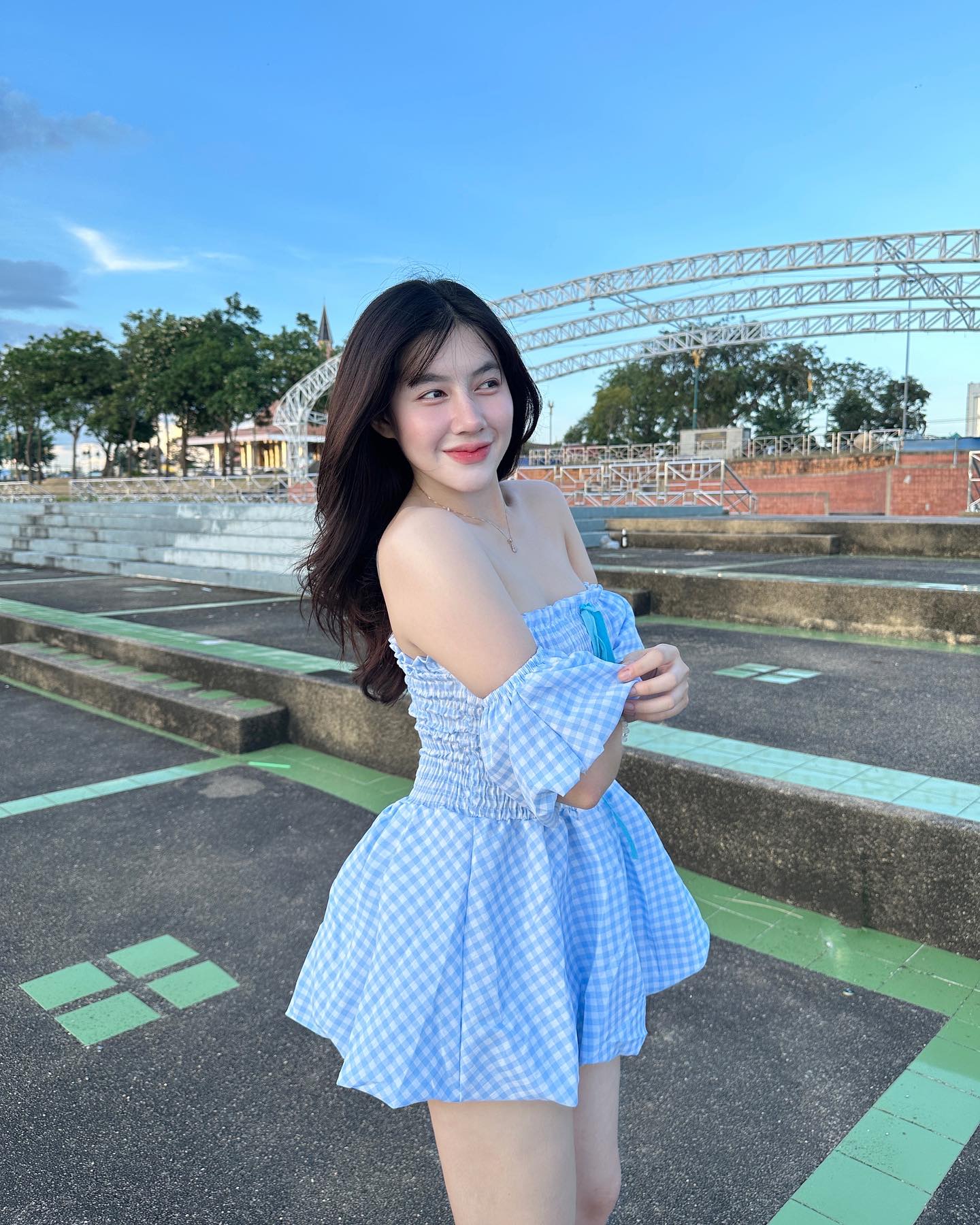 แนน วริศรา ดาว TikTok สายขี้เล่น ทรงโตสุดอวบอั๋น 15