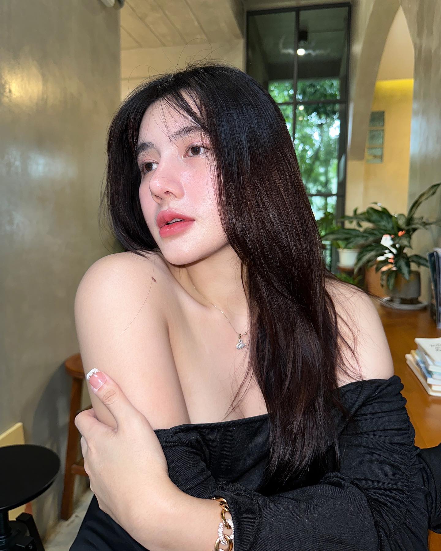 แนน วริศรา ดาว TikTok สายขี้เล่น ทรงโตสุดอวบอั๋น 16