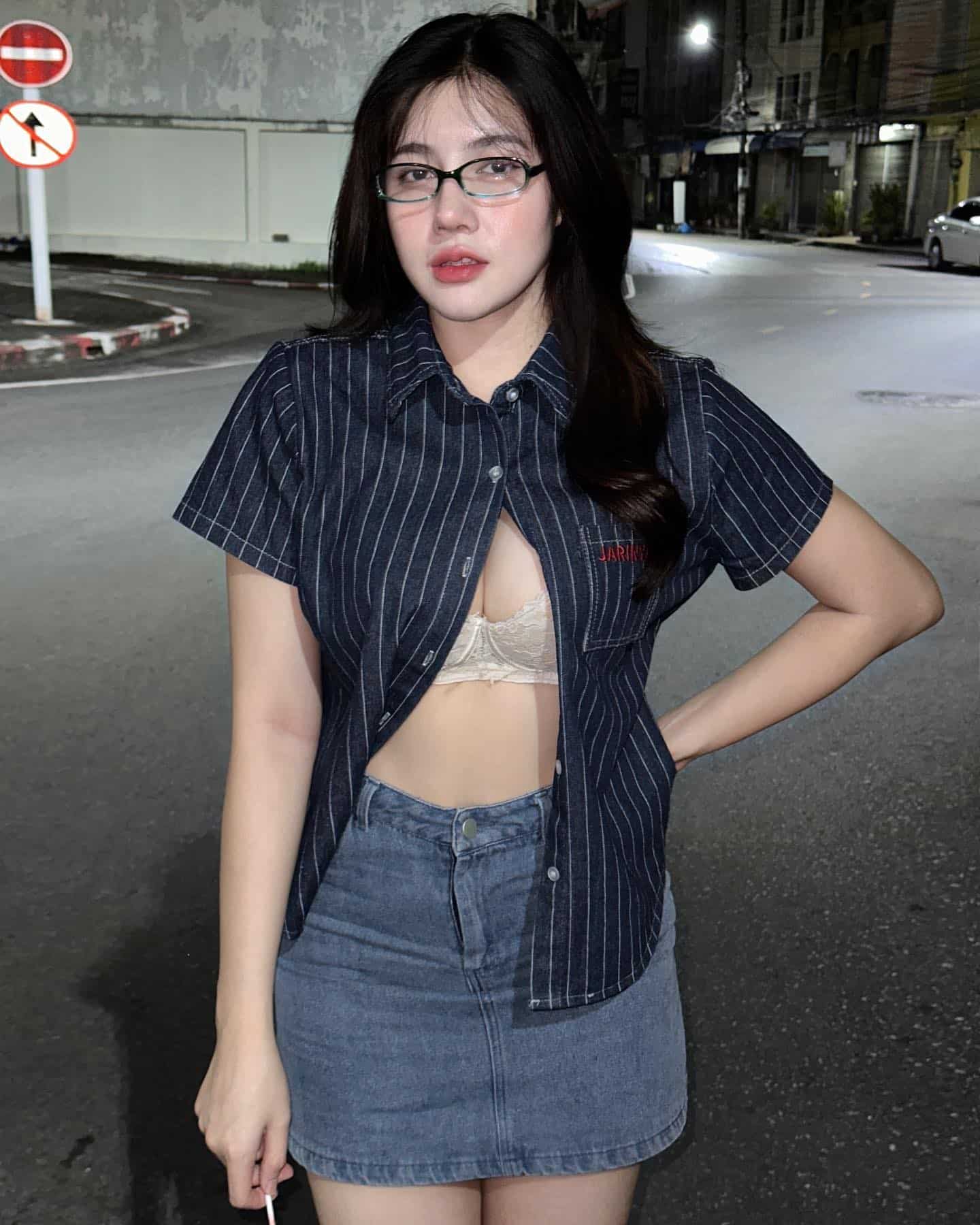 แนน วริศรา ดาว TikTok สายขี้เล่น ทรงโตสุดอวบอั๋น 18