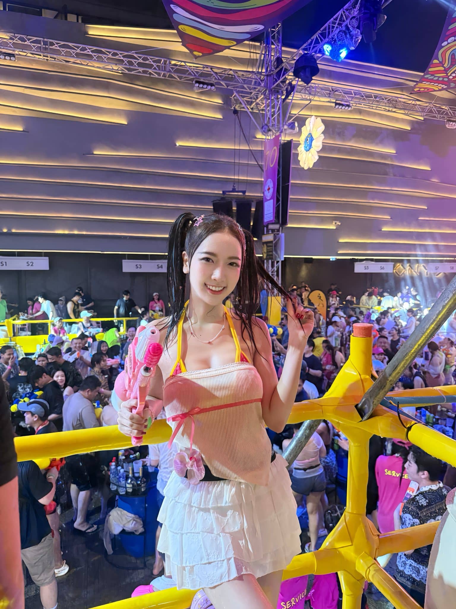 หญิงออน ดวงพร สะใภ้ดารารุ่นใหญ่ เจ้าของดราม่าเหยียด LGBTQ+ 6