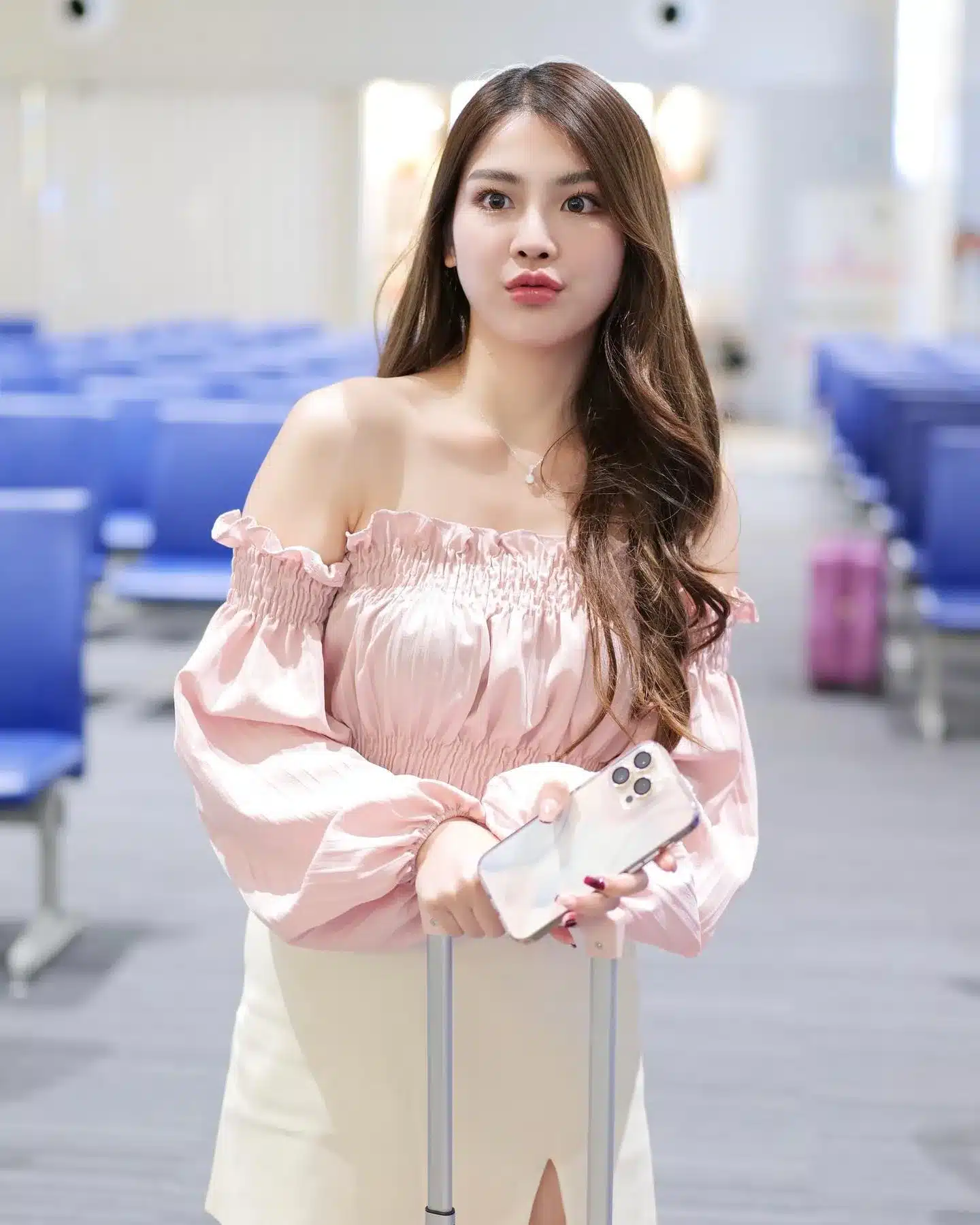 น้ำตาลตาแป๋ว ดาว TikTok สาวสวยหน้าหวานดวงตากลมใสขวัญใจ Gen Z 18