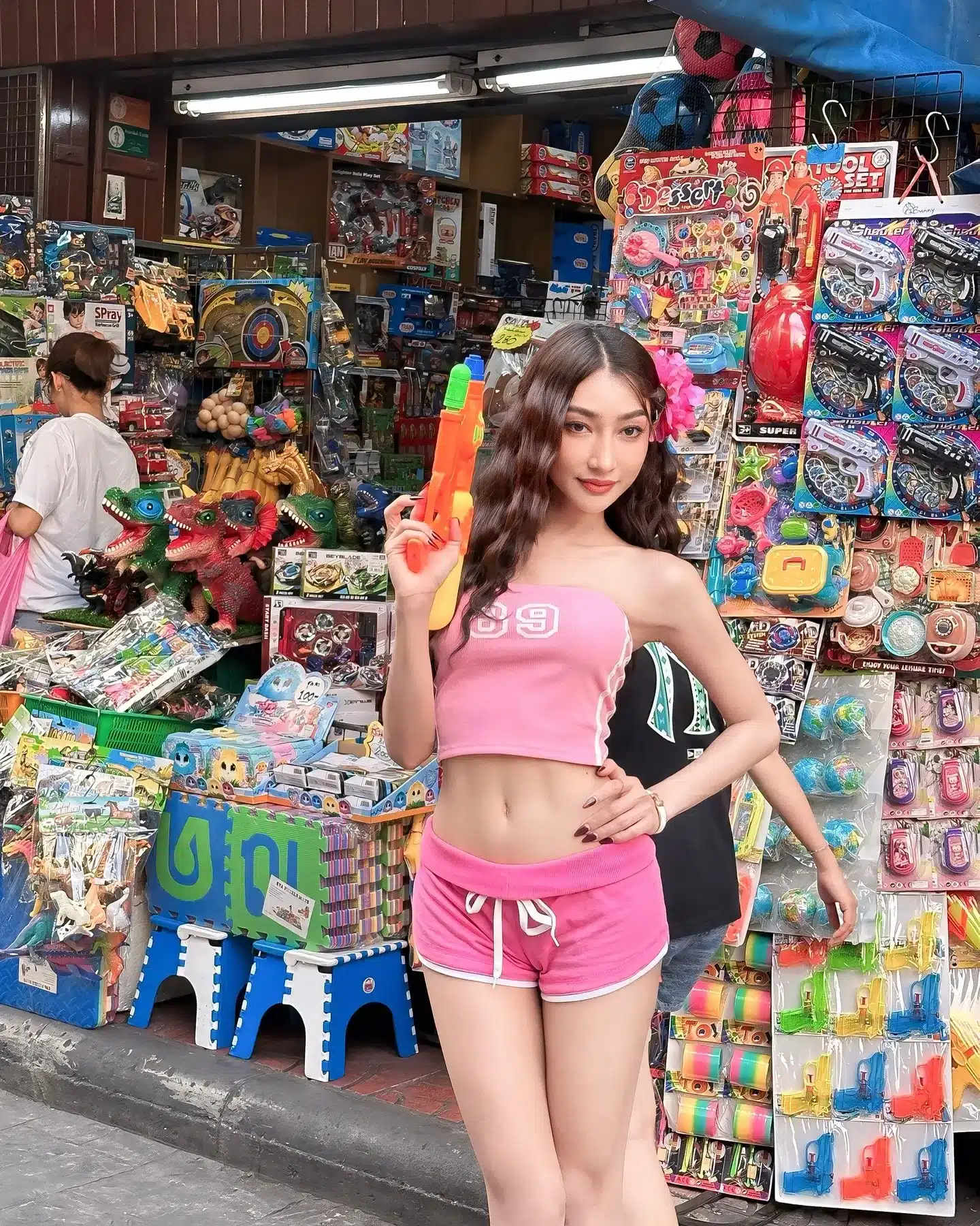 กิ๊ก อชิรญา ดาว TikTok สายฮา เน้นขายขำ แต่สวยเซ็กซี่ขยี้ใจหนุ่มๆ 25