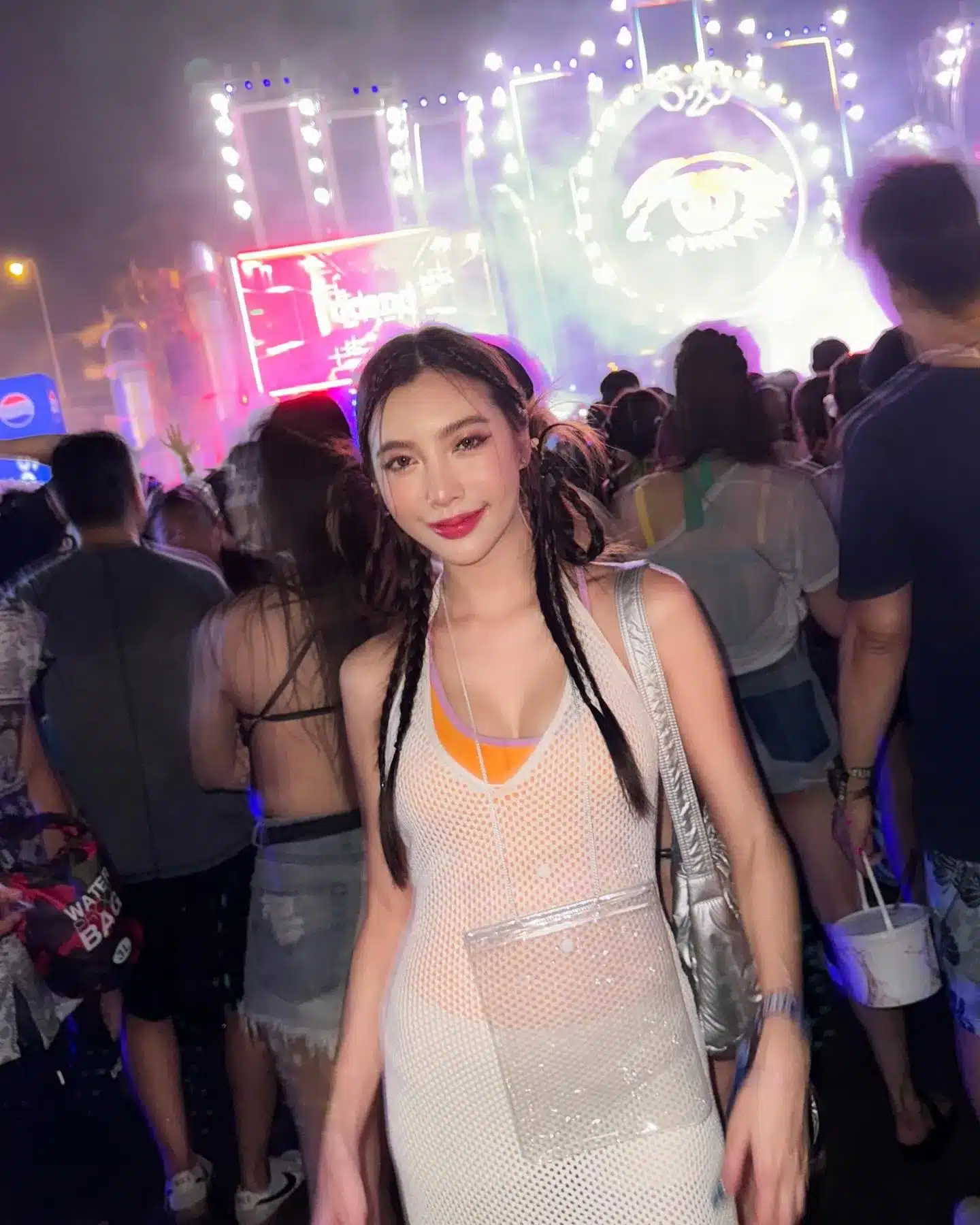 ได๋ได๋ ธันย์ธนิดา อดีตดาราสาวสวย แซ่บ เซ็กซี่ สะใภ้ตระกูลดัง 11