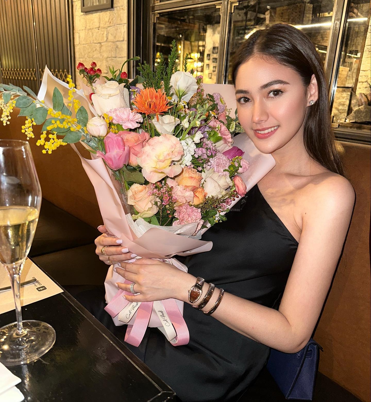 เปิดวาร์ป นนนี่ ณัฐชา นางเอกลูกครึ่งช่อง 8 ภรรยาหมื่นล้าน 13