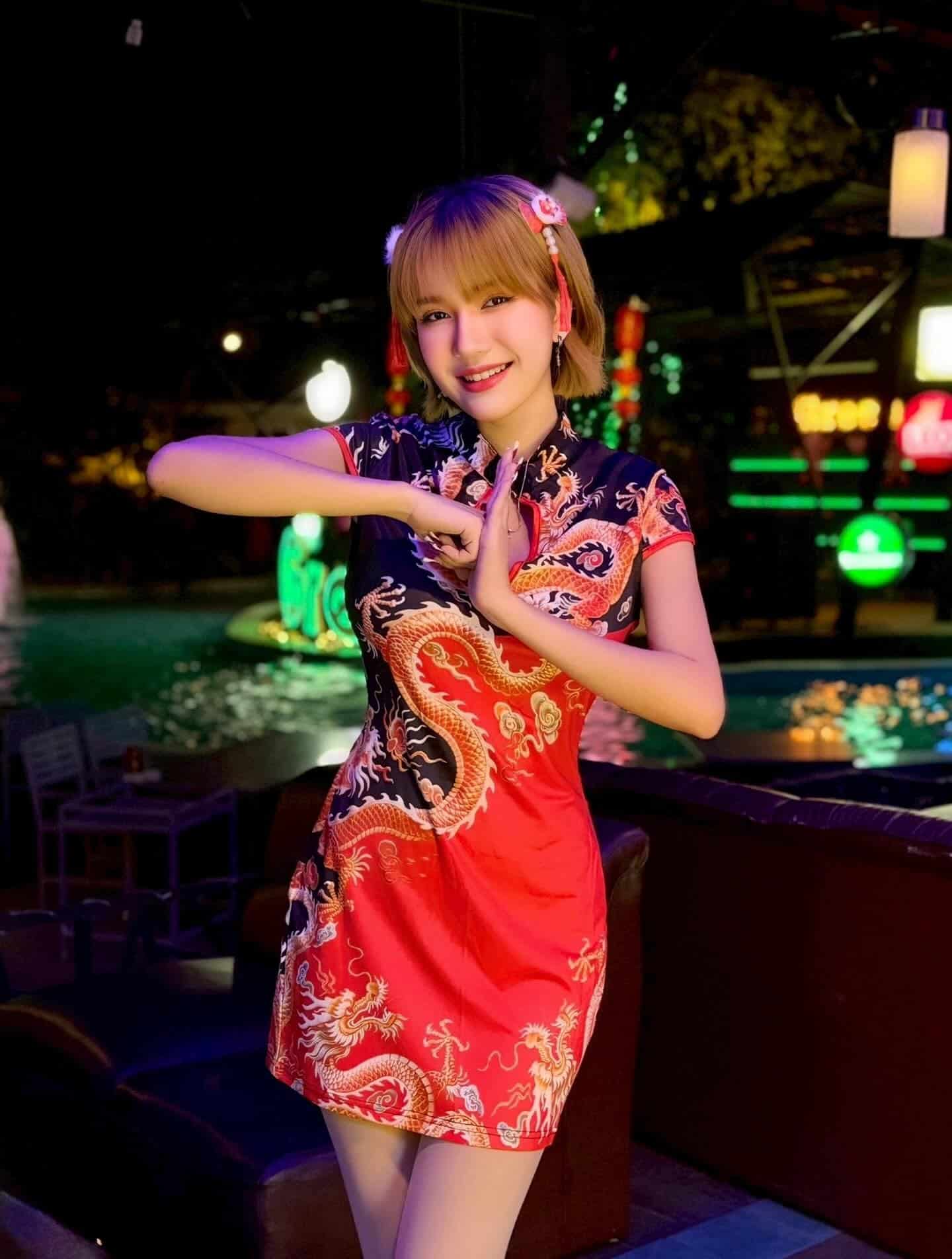 เปิดวาร์ป ฟารีดา เอลิซ่าเบธ ที สาวลูกครึ่งอินฟลูเอนเซอร์ 25