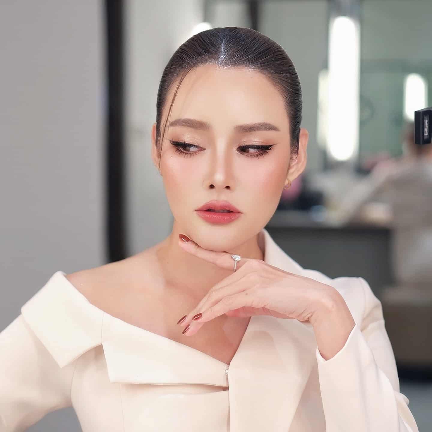 เปิดวาร์ป หญิง รฐา นักแสดงสาวสวย ทนายปีศาจ 21